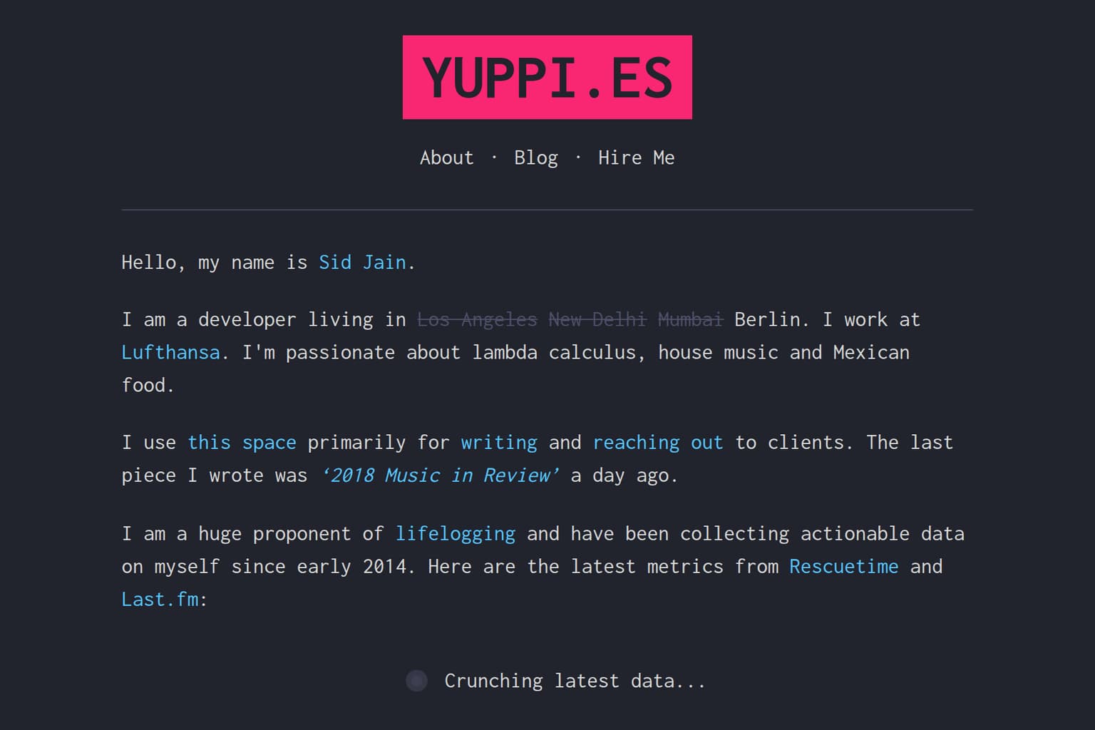 The archived YUPPI.ES homepage: pink masthead, cyan links, crossed-out former cities, Berlin and Lufthansa in the introduction, and a loading message for lifelogging feeds.
